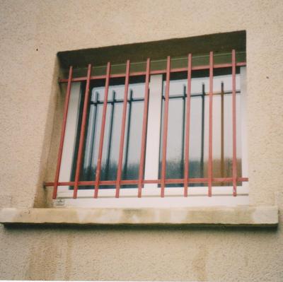 Balustre ondulé 850mm carré de 14x14mm pour grilles de défense et appuis de fenêtres 